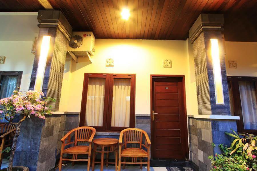 Surya Inn Kuta Lombok Exterior foto